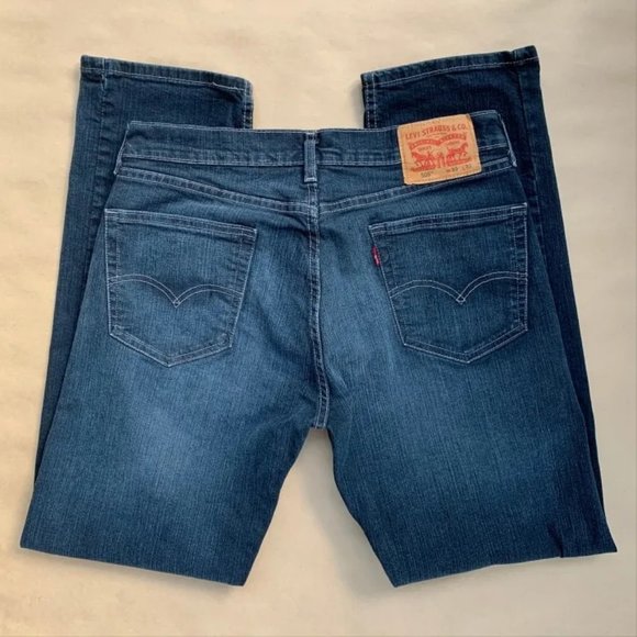 Levi's 505 Straight Fit Jeans. Size: 33 Waist - 32 Length. Colour: dark blue - Picture 1 of 5